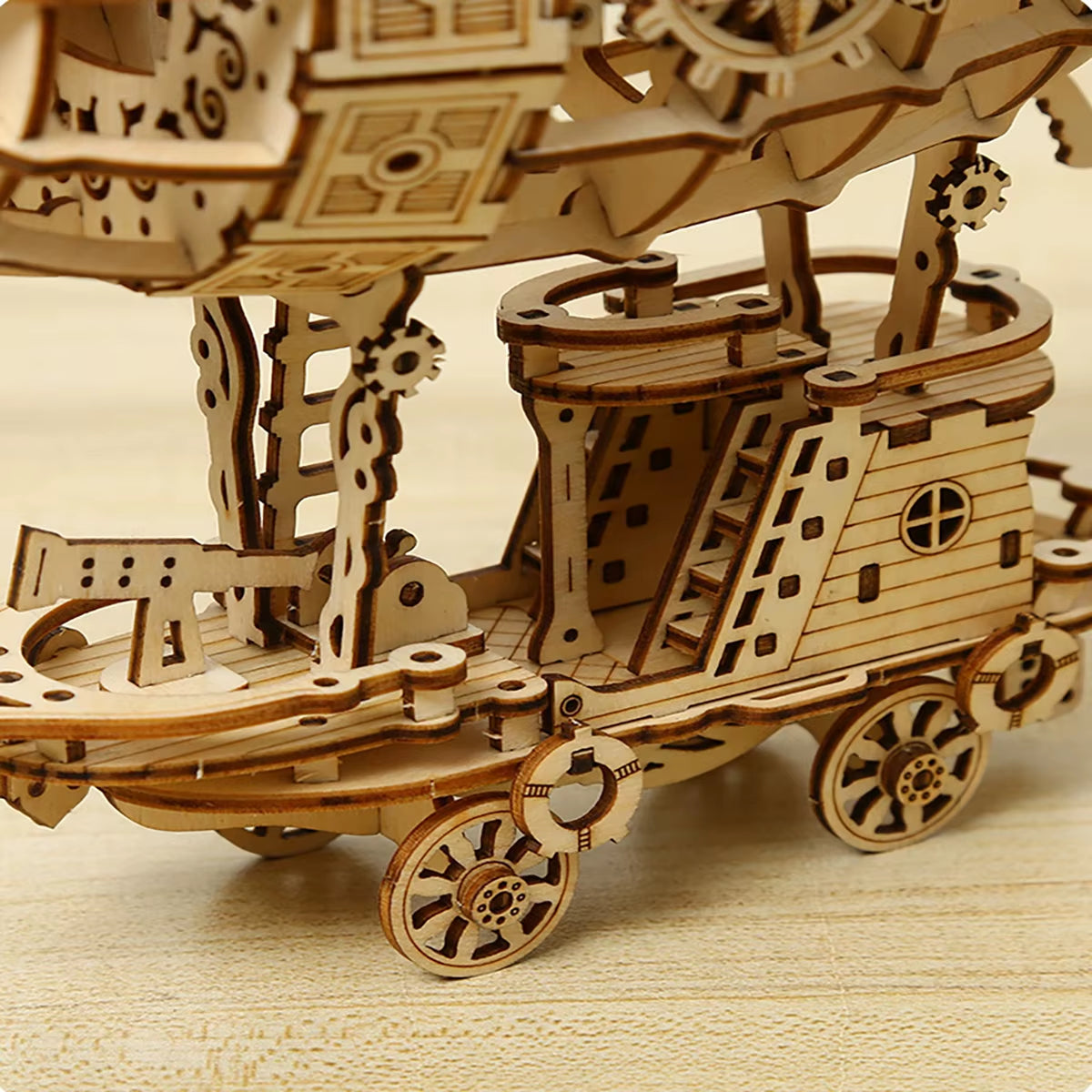3-D Airship Wooden Puzzle Ket